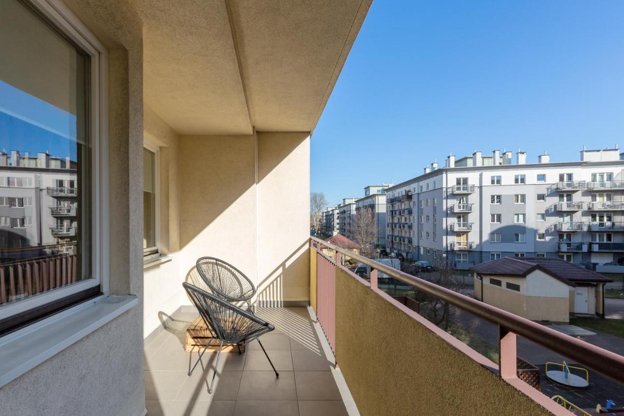 Mokotow Apartment Bluszczanska By Noclegi Renters Warsaw Luaran gambar