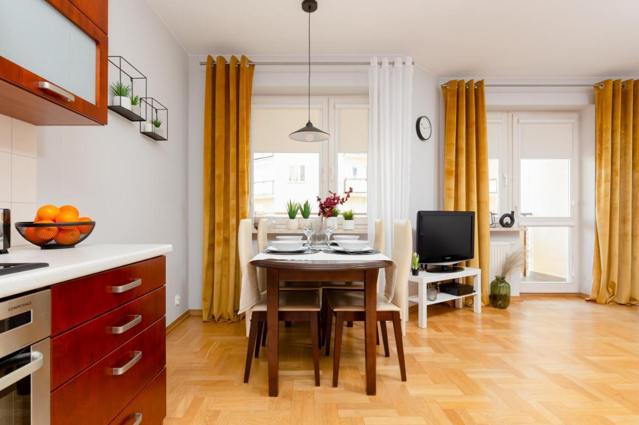 Mokotow Apartment Bluszczanska By Noclegi Renters Warsaw Luaran gambar